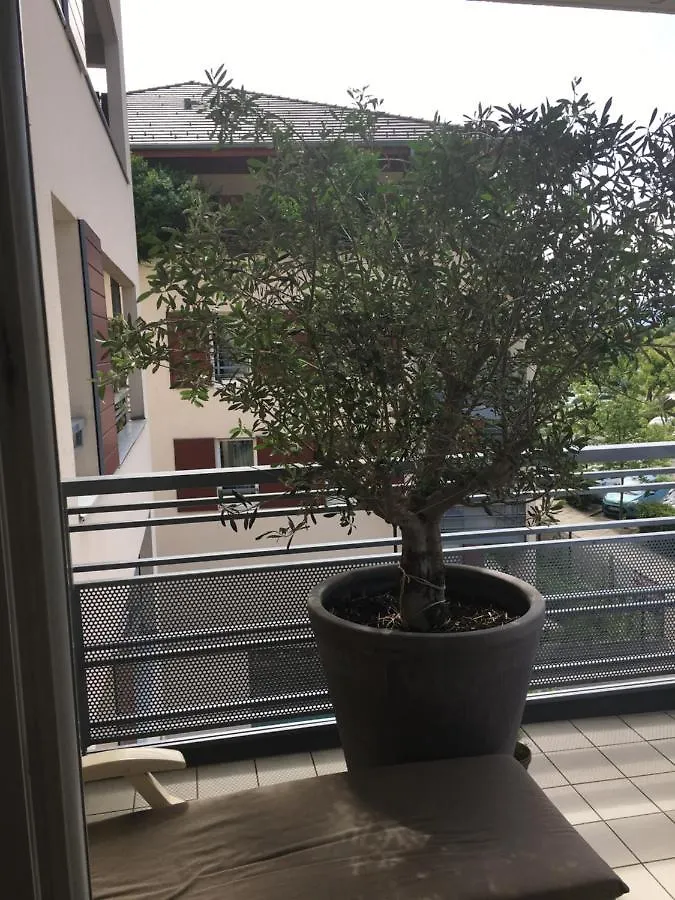 Appartement Avec Balcon Ville-la-Grand