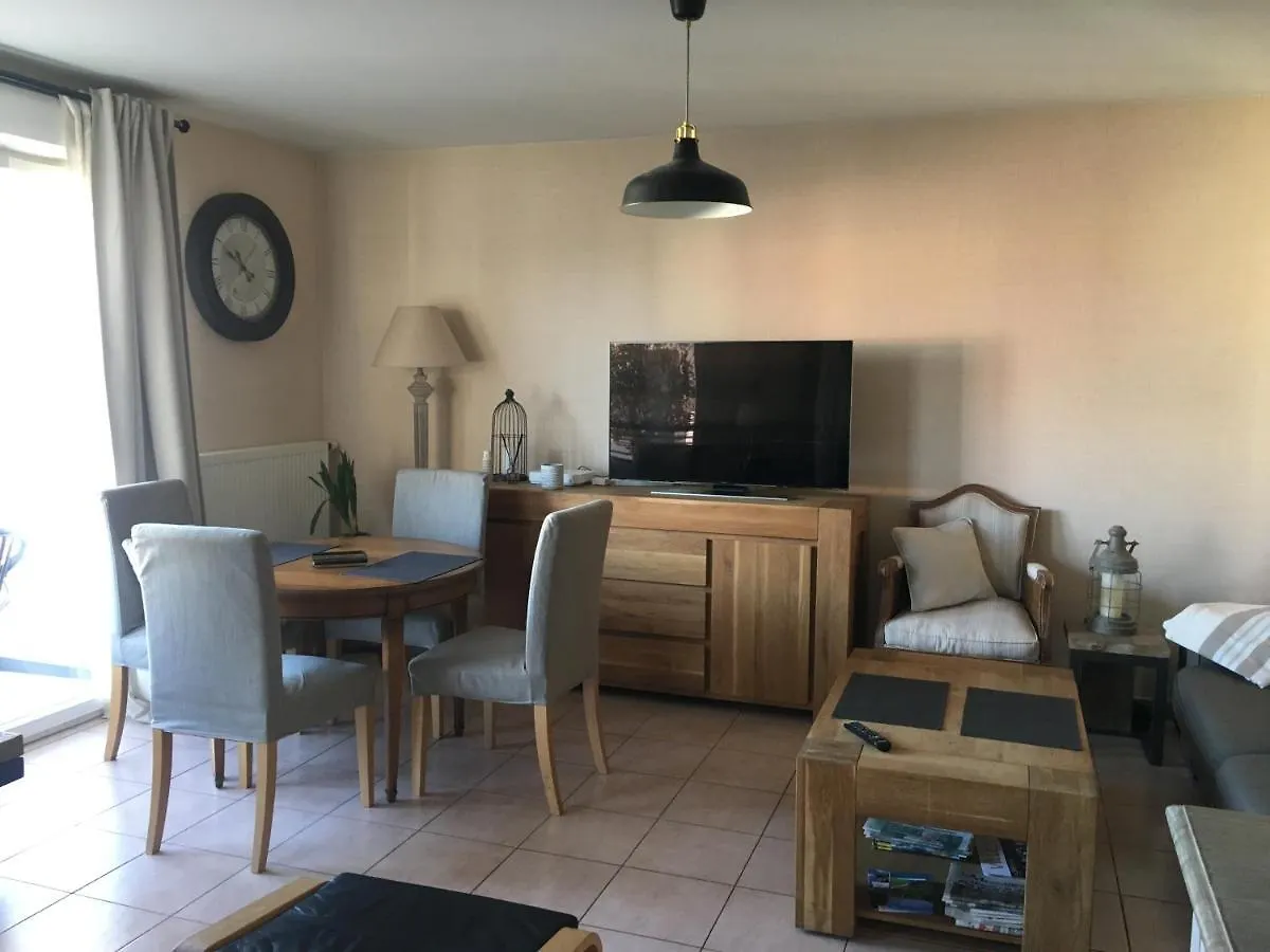Appartement Avec Balcon Ville-la-Grand France