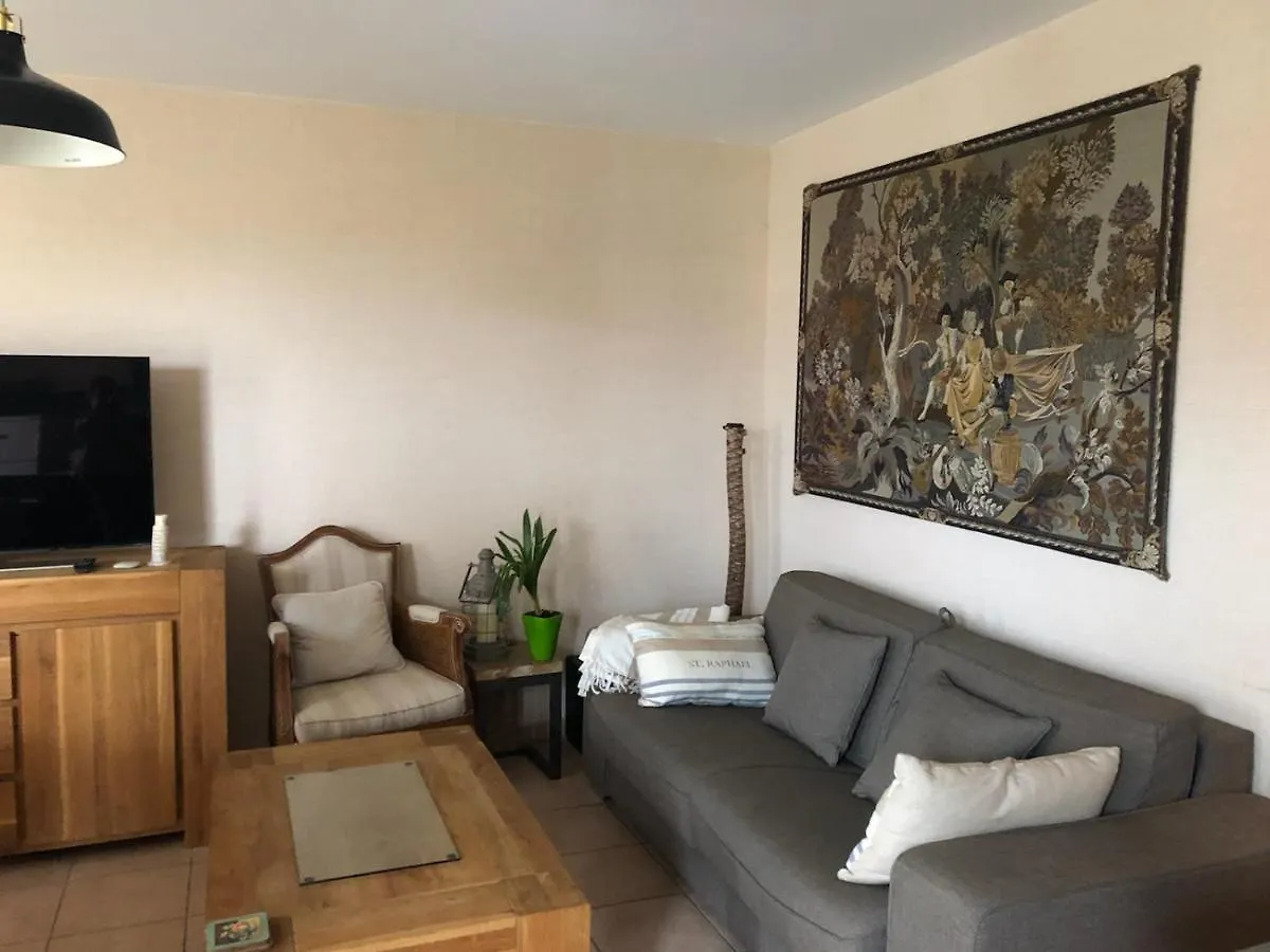 Appartement Avec Balcon Ville-la-Grand Apartment