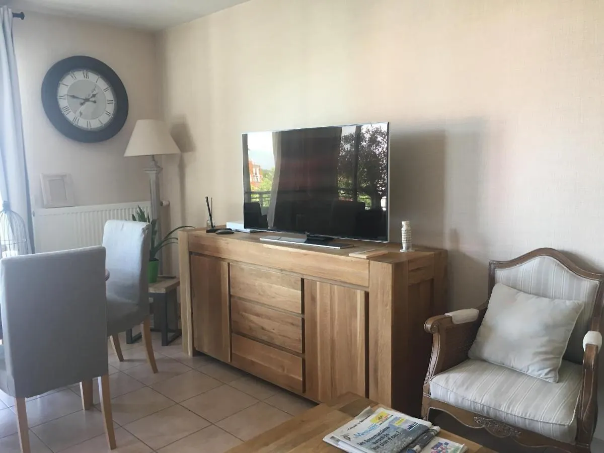 Appartement Avec Balcon Ville-la-Grand