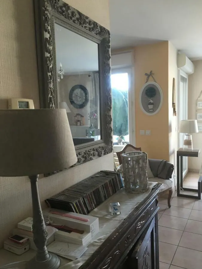 Apartment Appartement Avec Balcon Ville-la-Grand France
